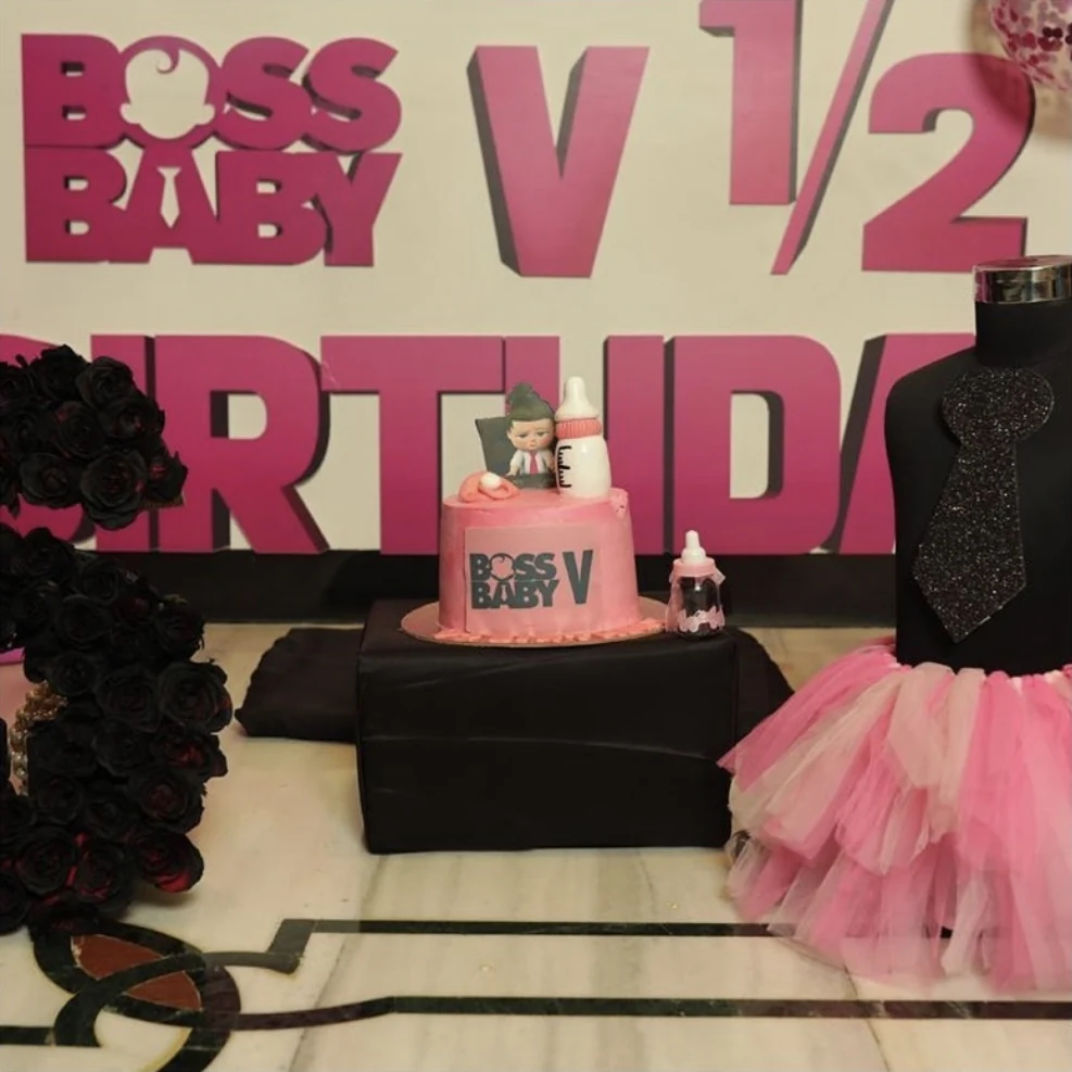 The cake, on theme